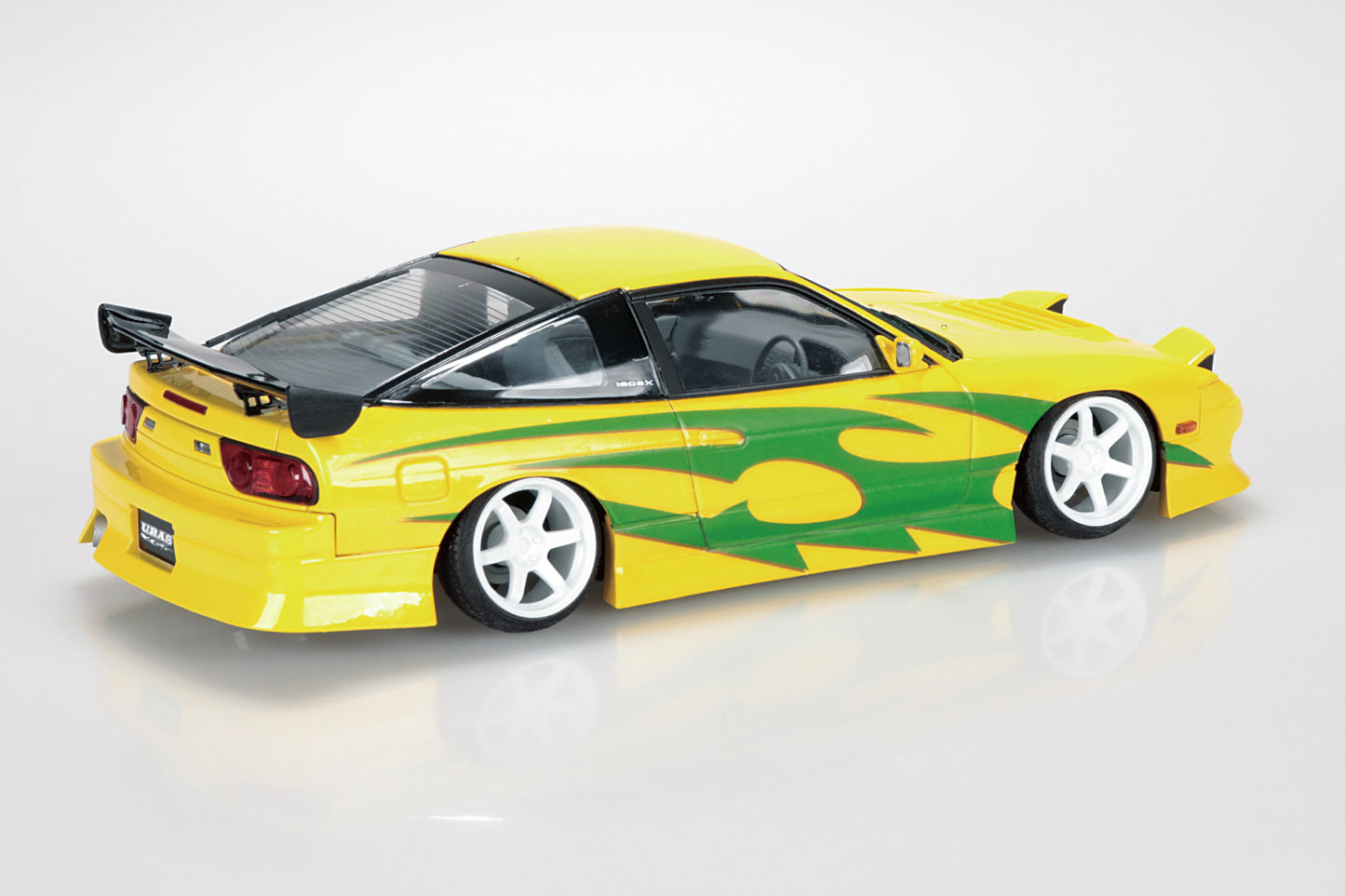 Aoshima 1/24 URAS Nissan RPS13 180SX '96 Ver. 1