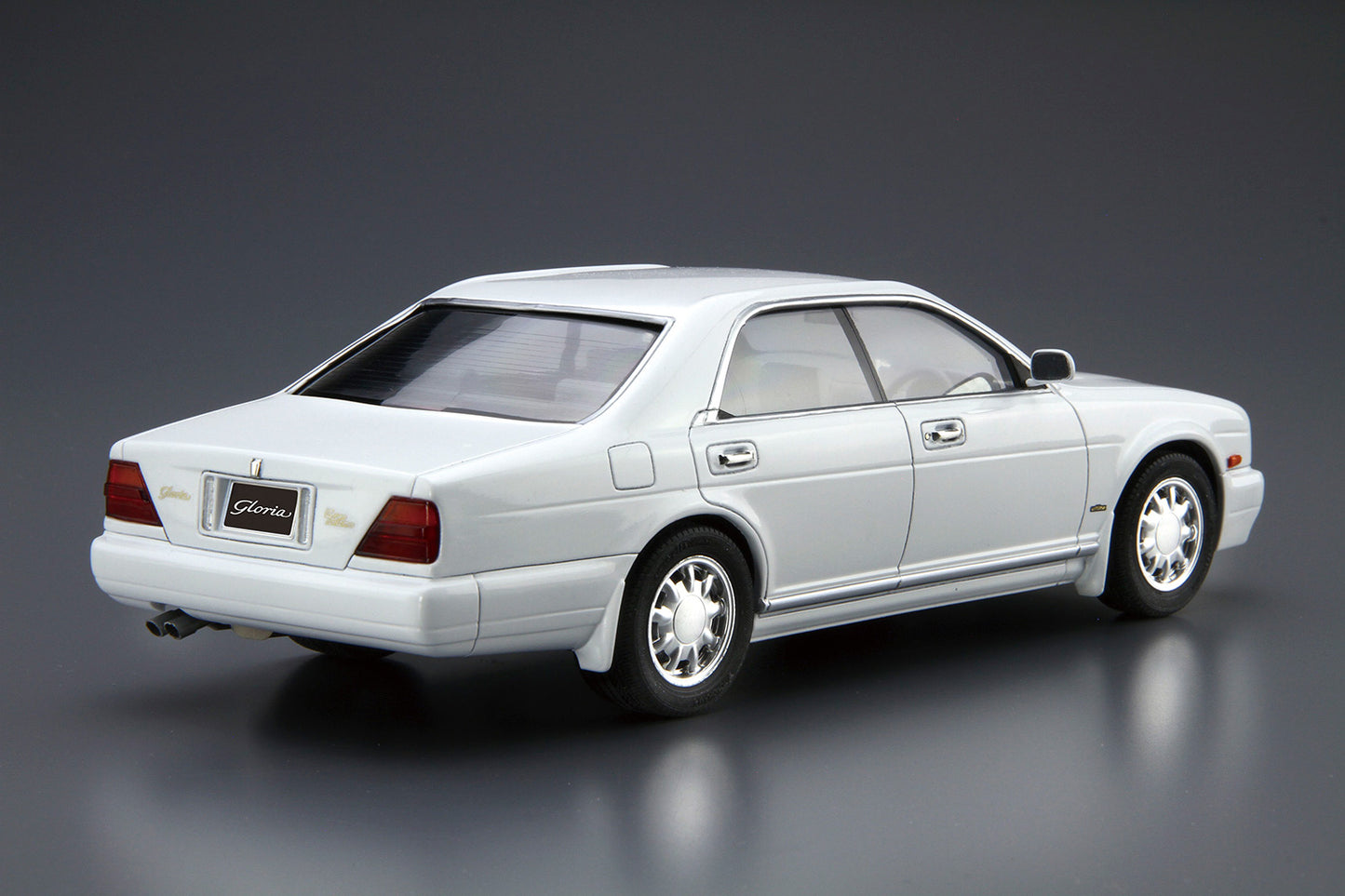 Aoshima - 1/24 Nissan Y32 Cedric/Gloria Granturismo Ultima '92