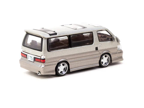Tarmac Works - 1/64 Toyota Hiace Wagon Custom
