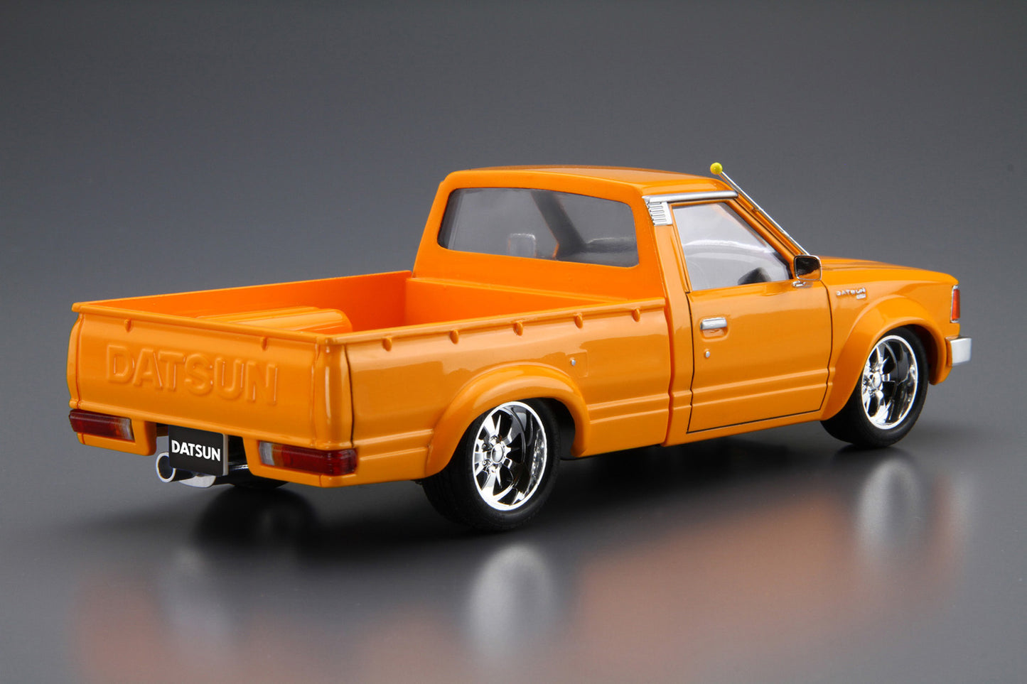 Aoshima - 1/24 Datsun Truck Custom '82