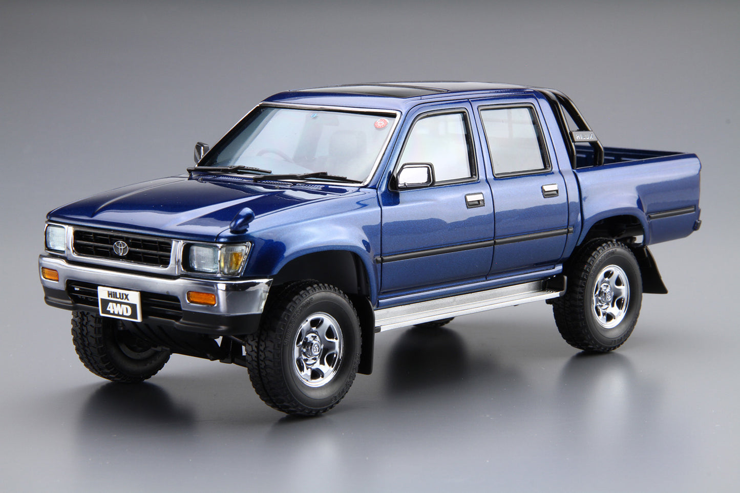 Aoshima - 1/24 Toyota LN107 Hilux Pick Up Double Cab 4WD '94