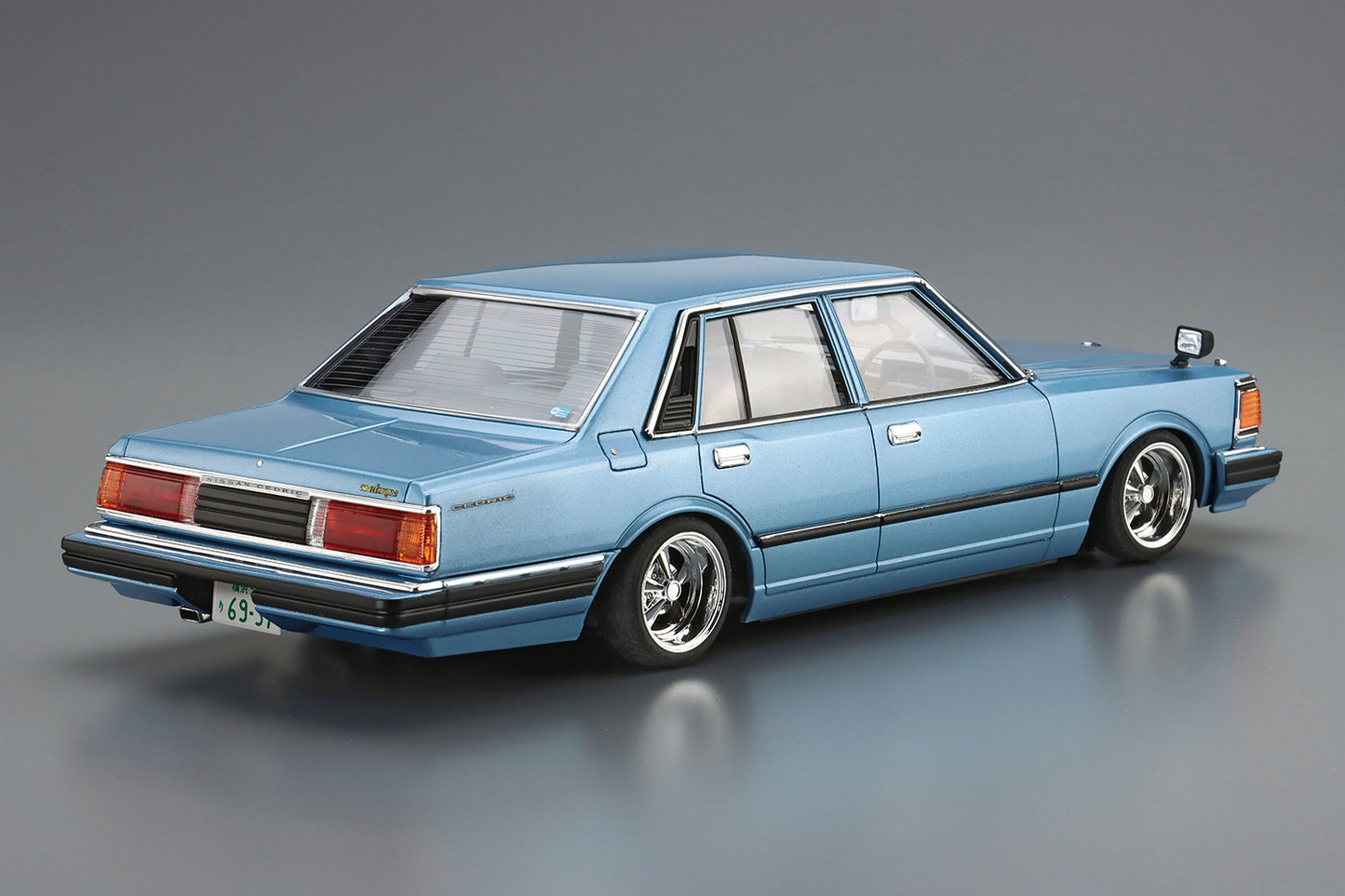 Aoshima - 1/24 Nissan 430 Cedric Sedan