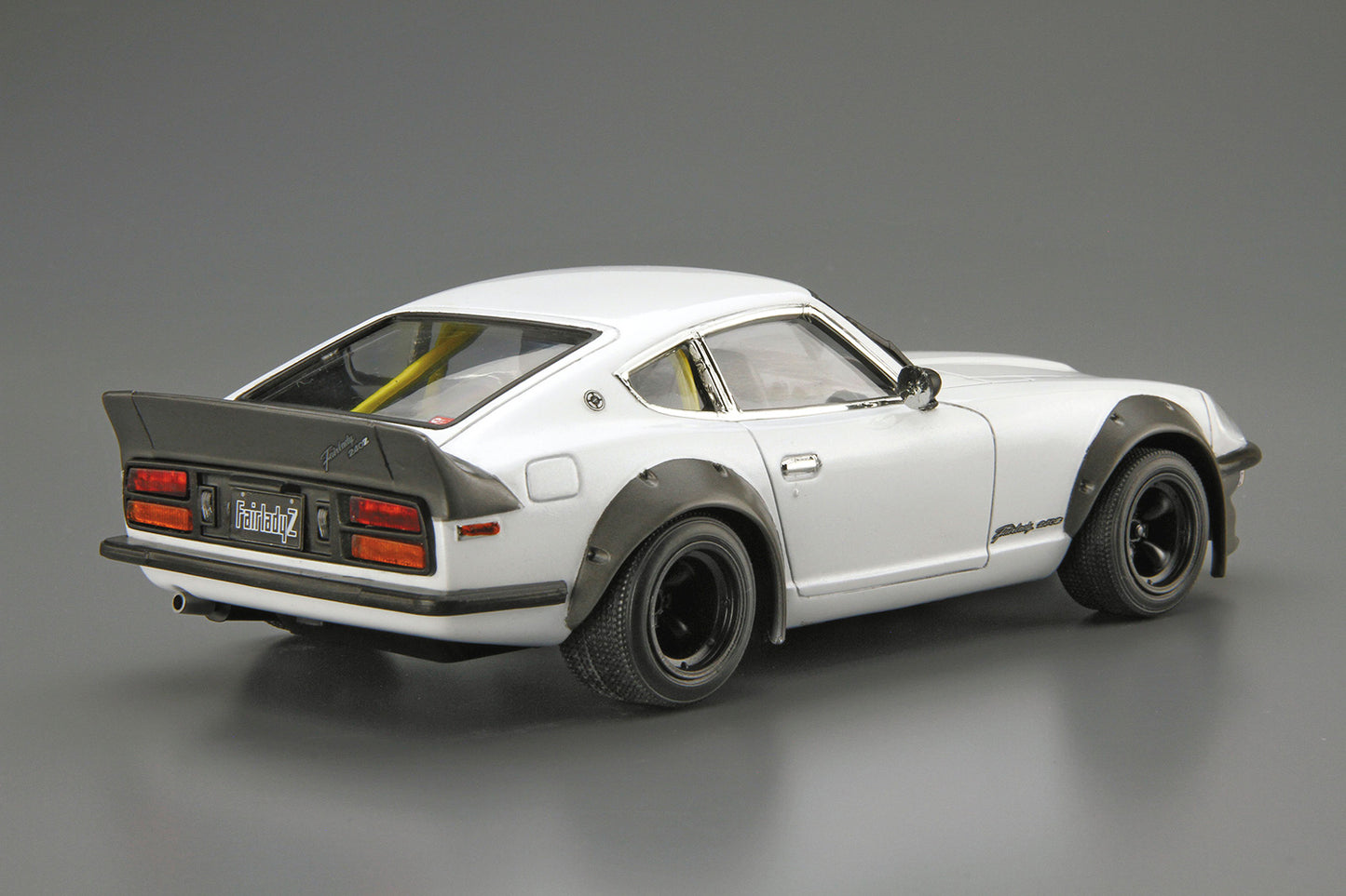 Aoshima - 1/24 Nissan S30 Fairlady Z Aero Custom Ver. 2 '75