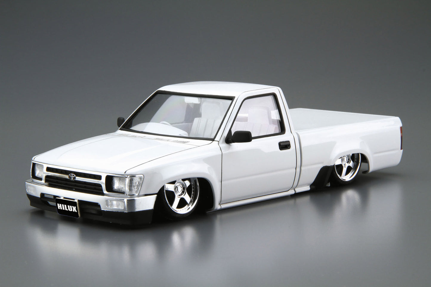 Aoshima - 1/24 RN80 Hilux Custom '85