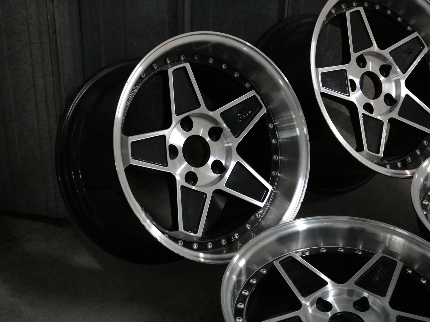 17" FYK 8.5J +20 / 10J +20 5x120