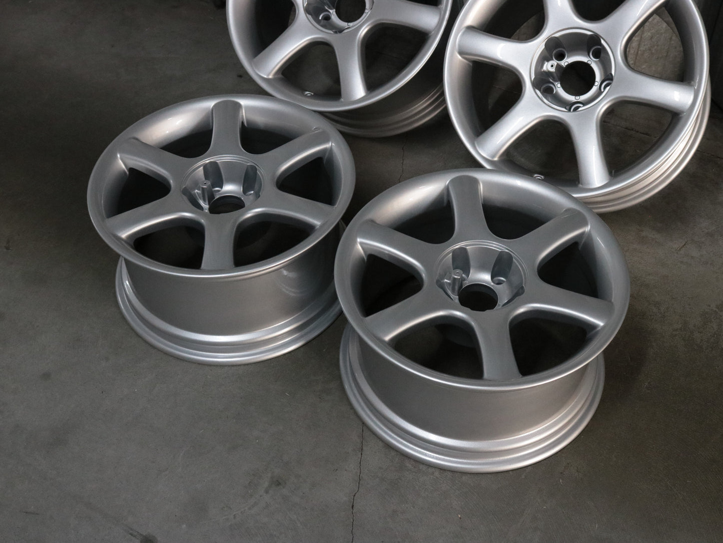 17" OZ Saturn 8.5J +13 / 10J +20 5x120