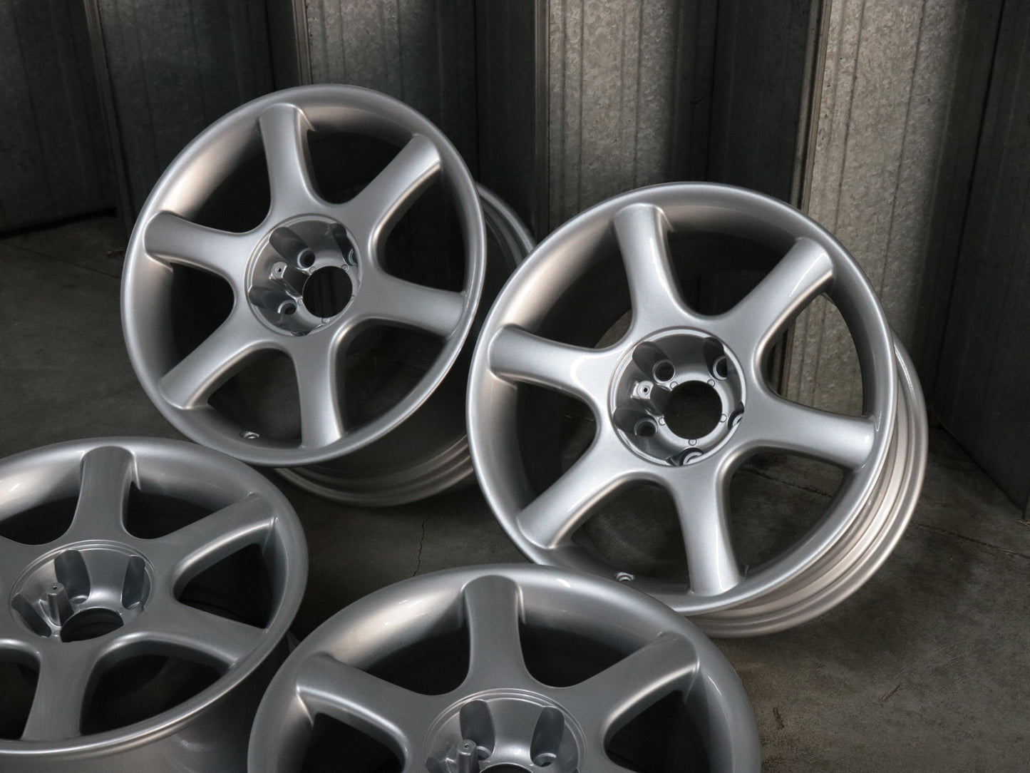 17" OZ Saturn 8.5J +13 / 10J +20 5x120