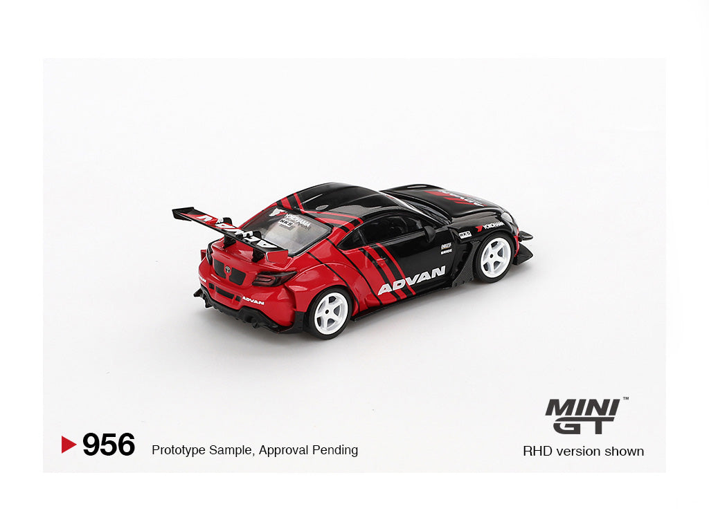 MiniGT 1/64 Toyota GR86 HKS TYPE R ADVAN 2022 Tokyo Auto Salon