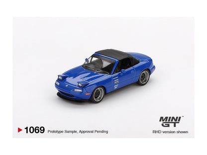 MiniGT 1/64 Mazda Miata MX-5 (NA) Tuned Version