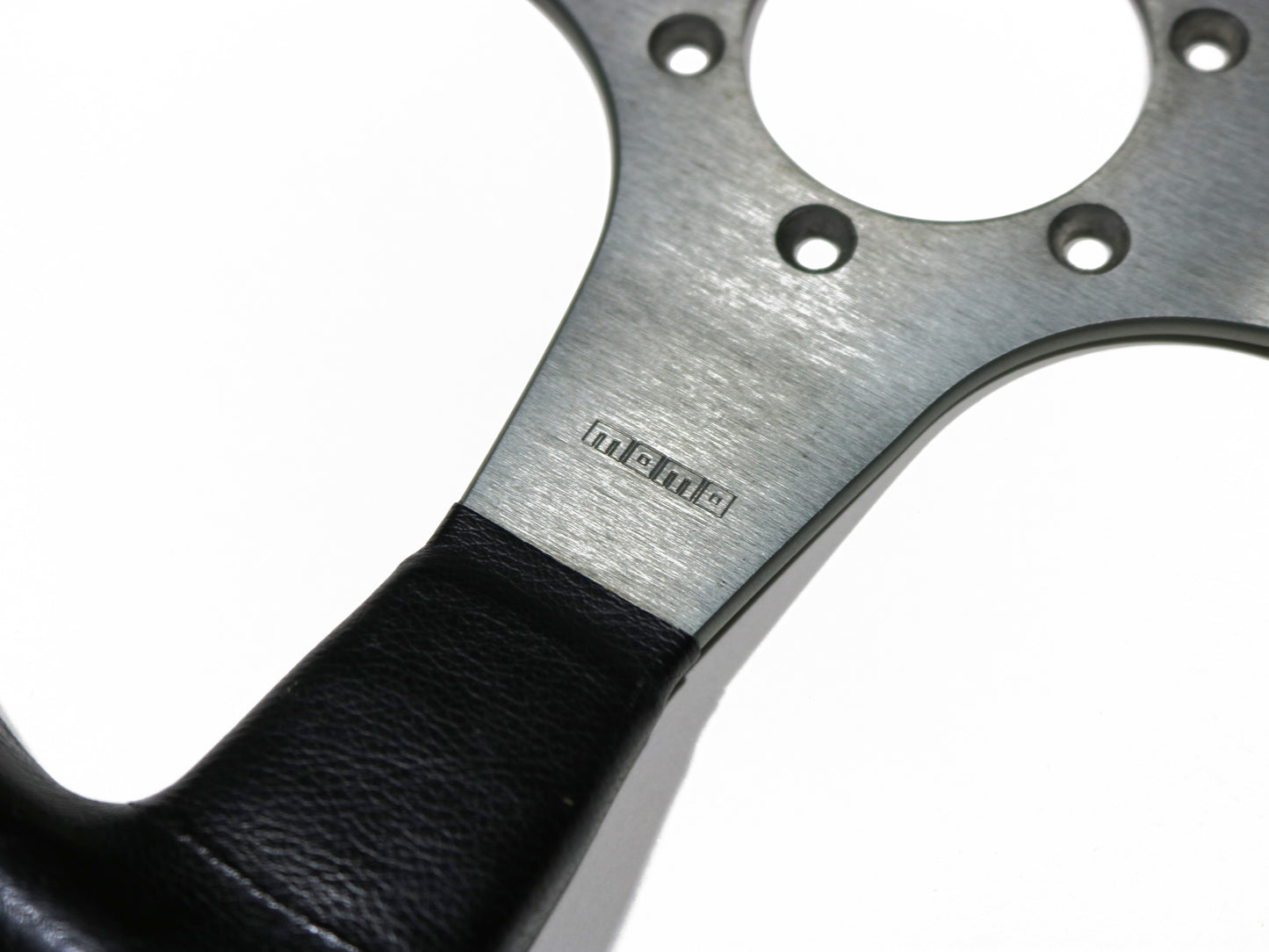 345mm Momo Modena II